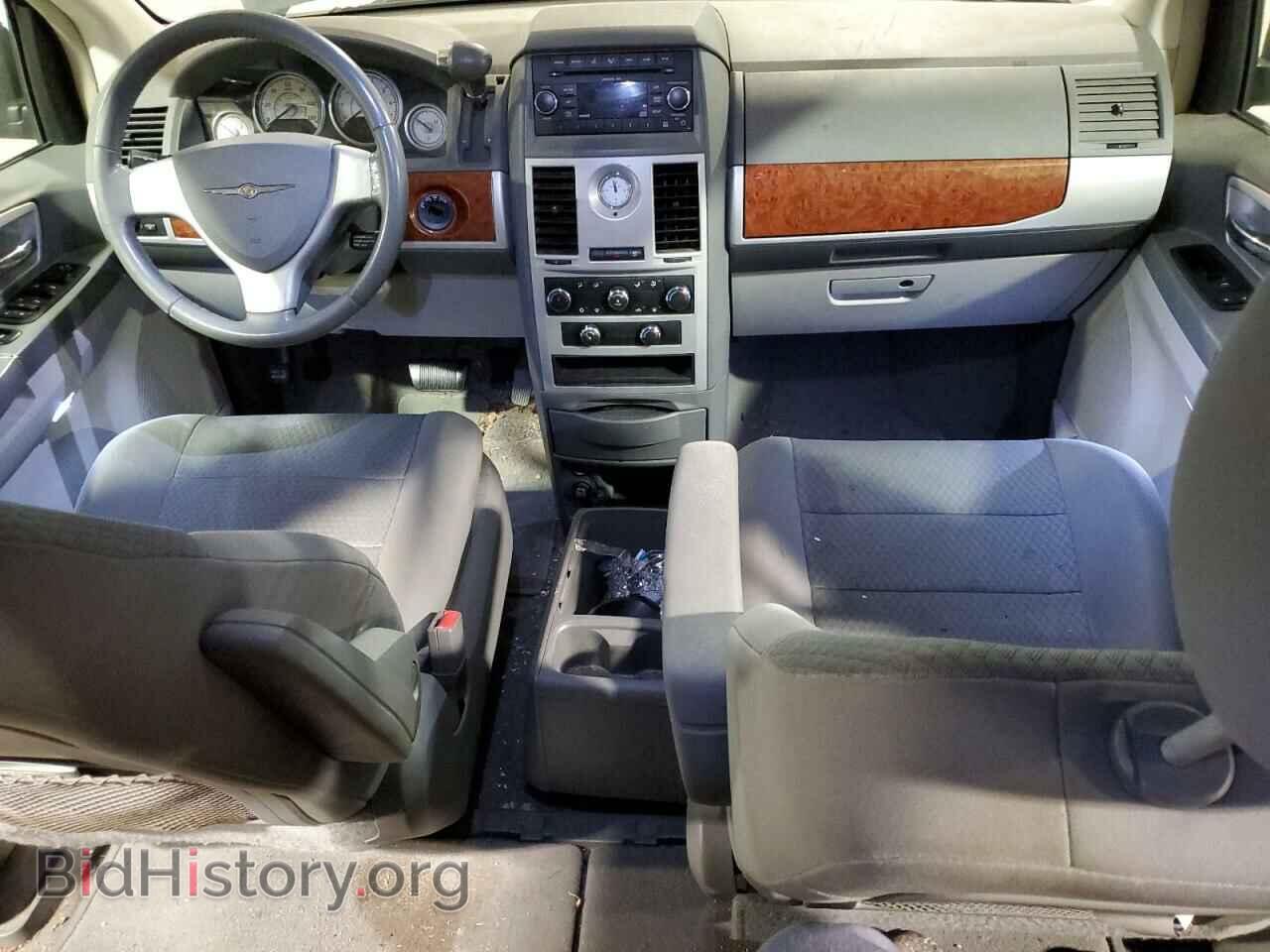 2009 CHRYSLER MINIVAN - VIN: 2A8HR54189R607400 - Фото 8