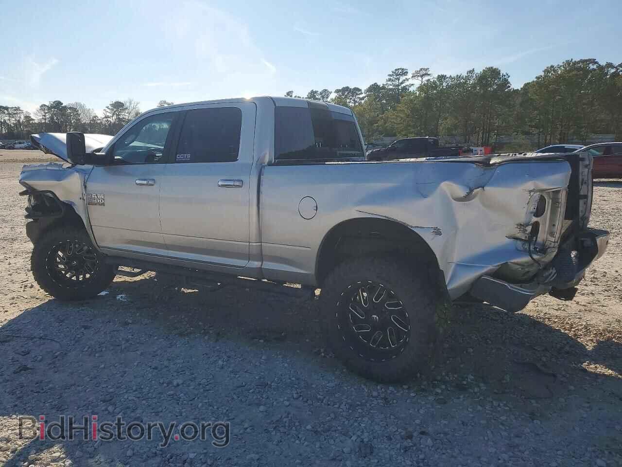2015 RAM 2500 - VIN: 3C6UR5DL9FG571295 - Фото 2