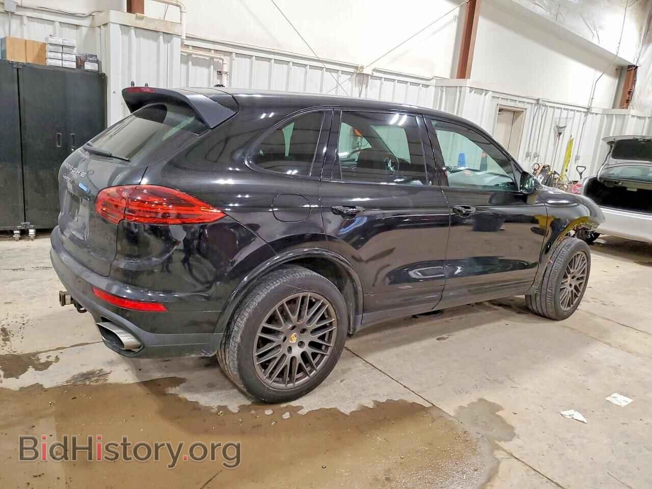 2017 PORSCHE CAYENNE - VIN: WP1AA2A26HKA81176 - Photo 3
