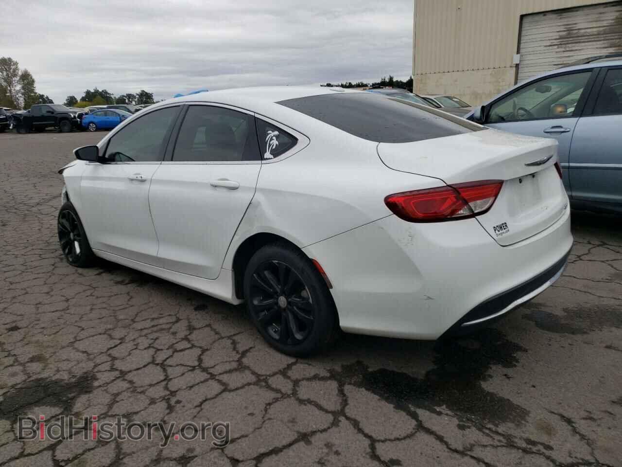 2015 CHRYSLER 200 - VIN: 1C3CCCAB2FN747749 - Фото 2