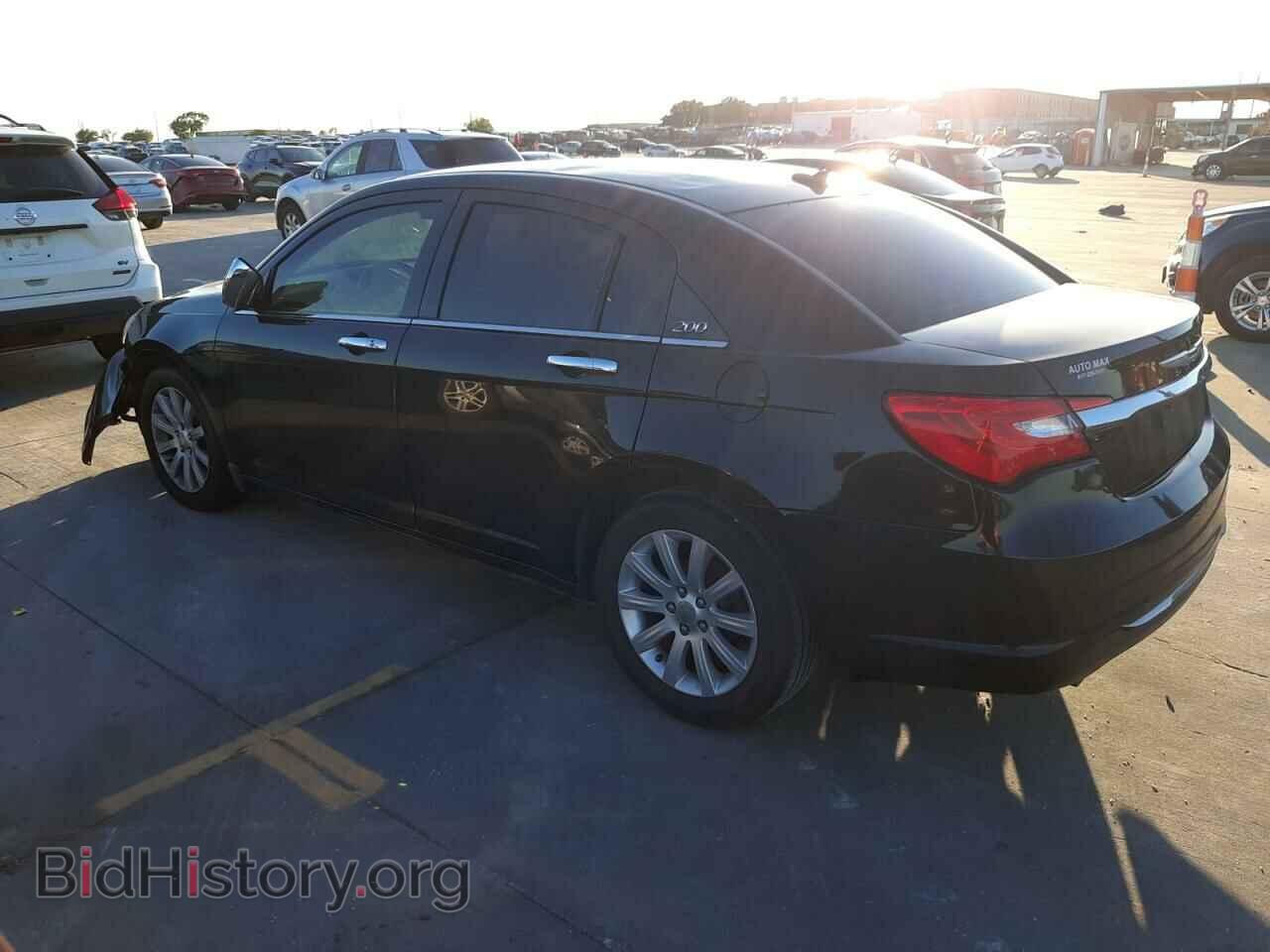 2013 CHRYSLER 200 - VIN: 1C3CCBCG2DN579093 - Photo 2