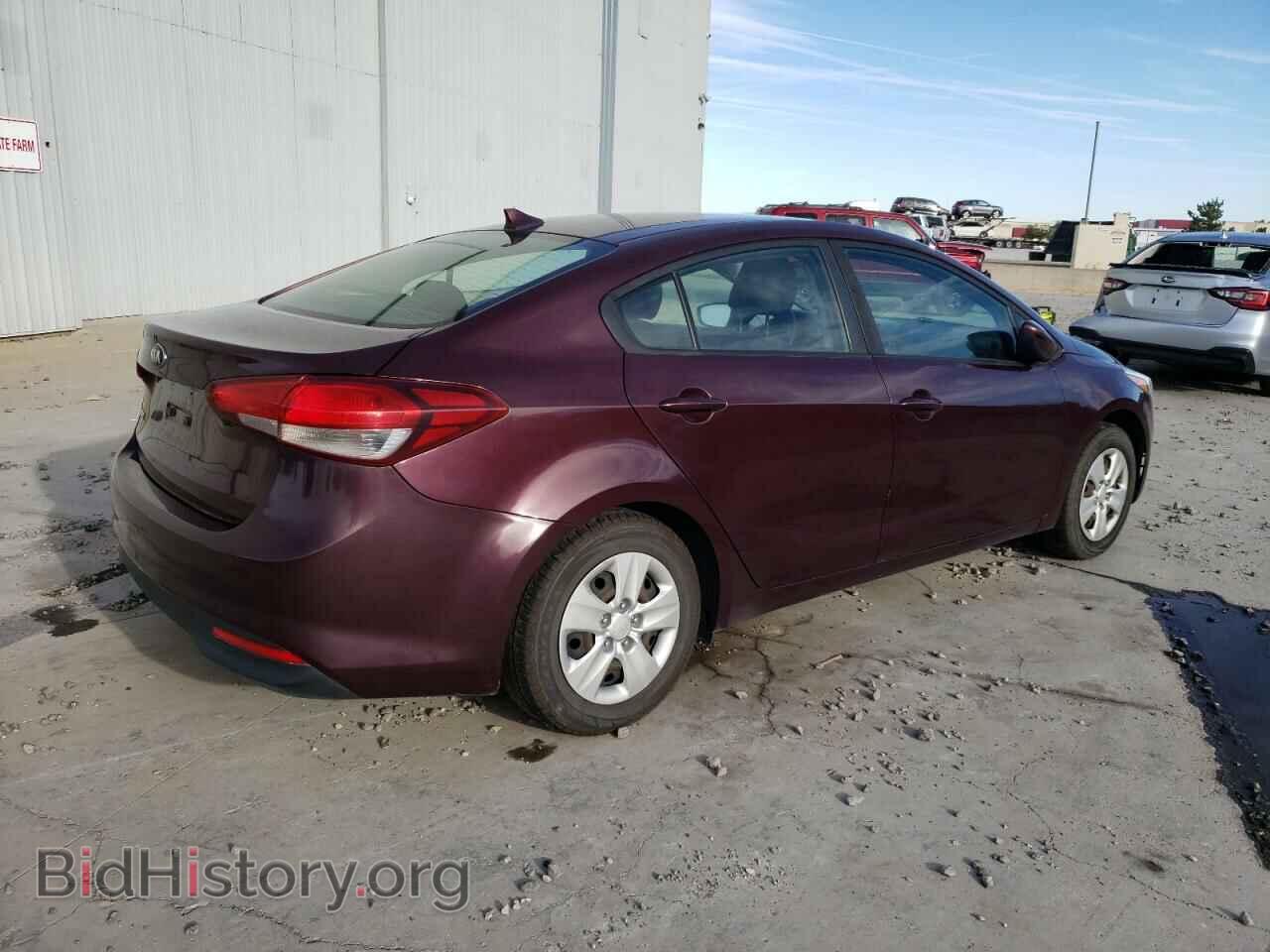 2017 KIA FORTE - VIN: 3KPFK4A75HE058227 - Фото 3