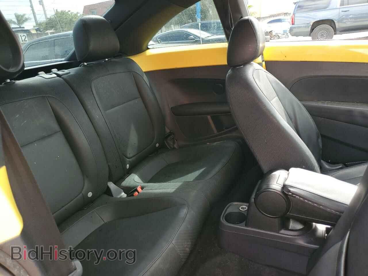 2013 VOLKSWAGEN BEETLE - VIN: 3VWJP7AT2DM672658 - Фото 10