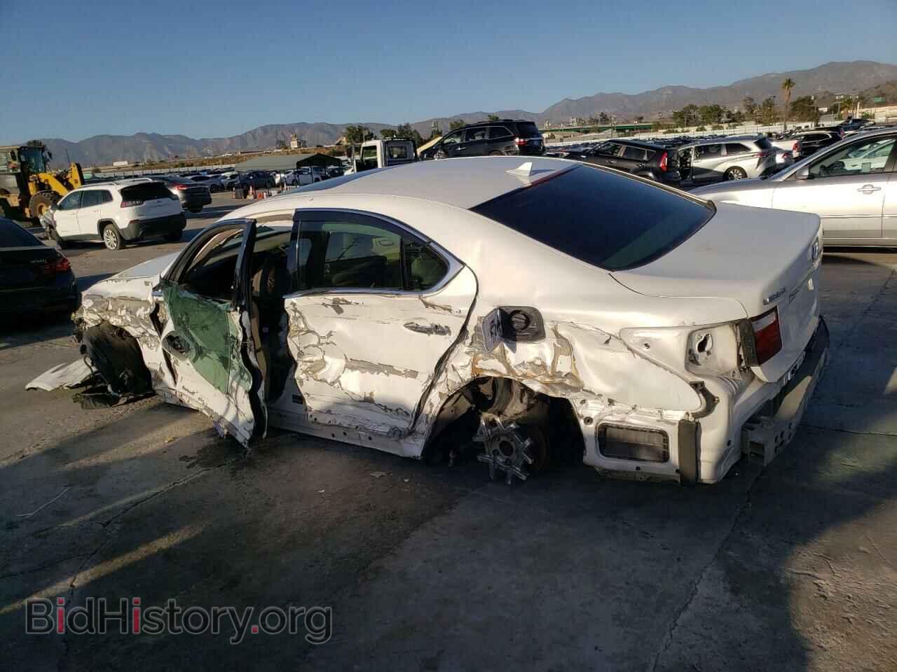 2008 LEXUS LS460 - VIN: JTHBL46F685072109 - Фото 2