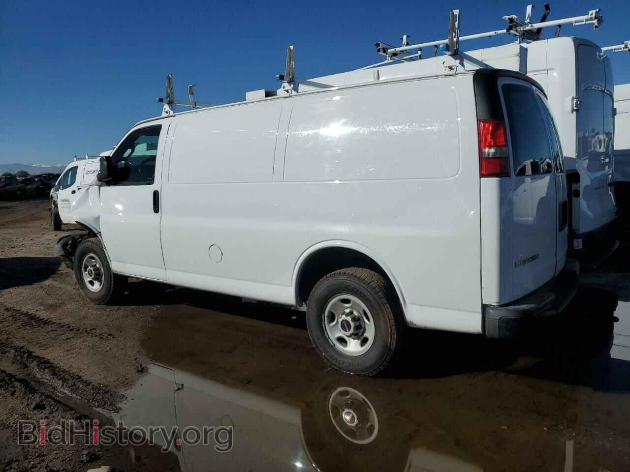 2017 GMC SAVANA - VIN: 1GTW7AFFXH1102600 - Фото 2