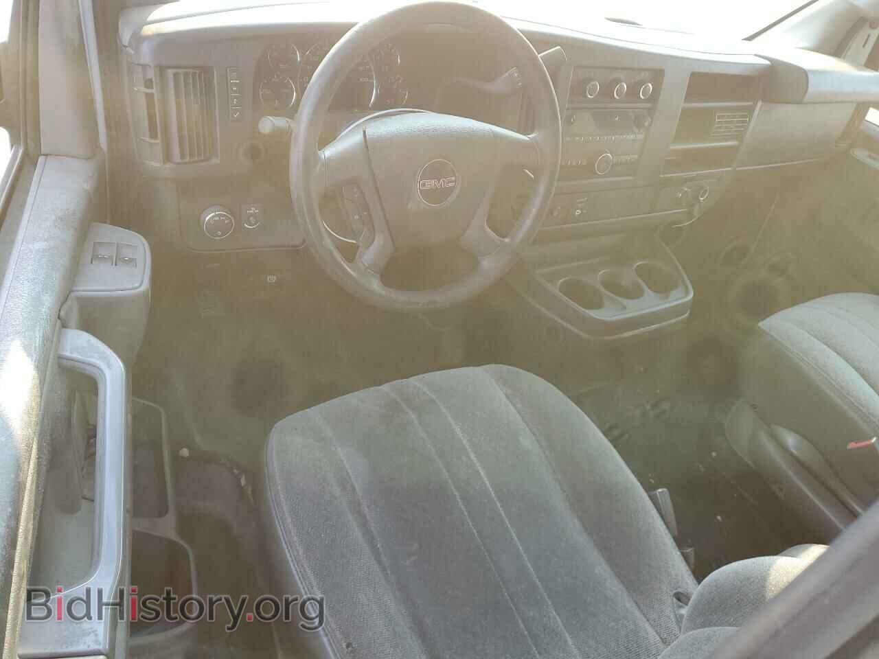2017 GMC SAVANA - VIN: 1GTW7AFFXH1102600 - Фото 8