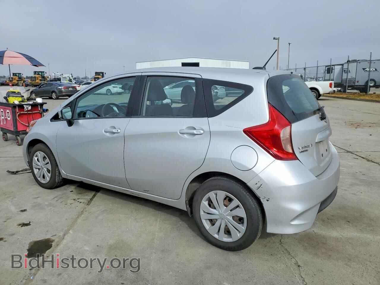 2017 NISSAN VERSA - VIN: 3N1CE2CP8HL359424 - Фото 2