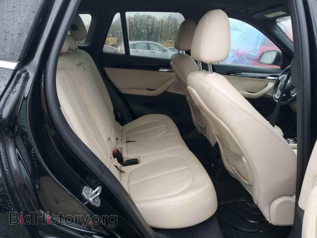 2016 BMW X1 - VIN: WBXHT3C30GP885242 - Фото 10