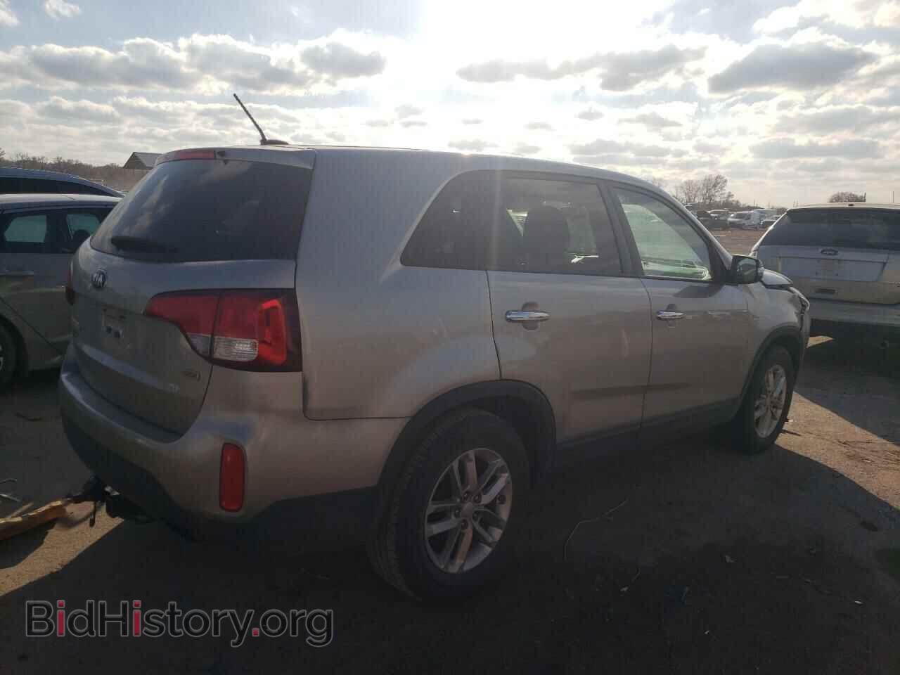 2014 KIA SORENTO - VIN: 5XYKT3A67EG543741 - Фото 3
