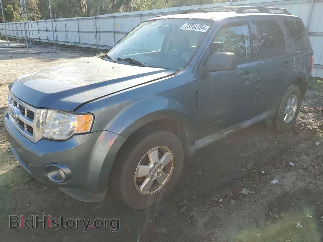 Фотография 1FMCU0D71BKA04537 - FORD ESCAPE 2011