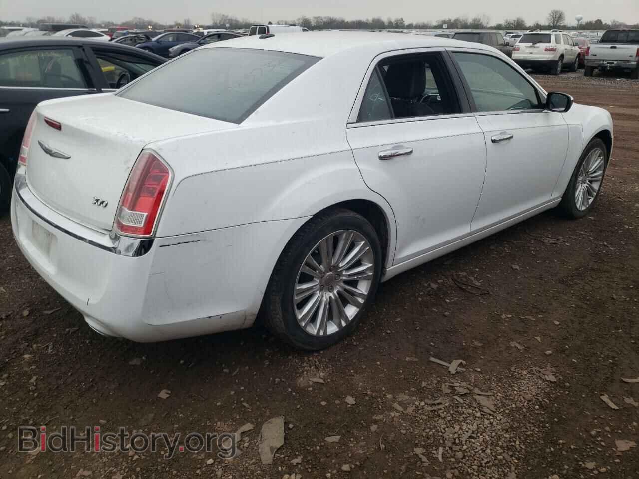 2011 CHRYSLER 300 - VIN: 2C3CA5CG8BH595019 - Фото 3