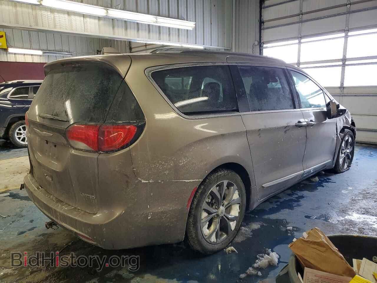 2017 CHRYSLER PACIFICA - VIN: 2C4RC1GGXHR747789 - Фото 3