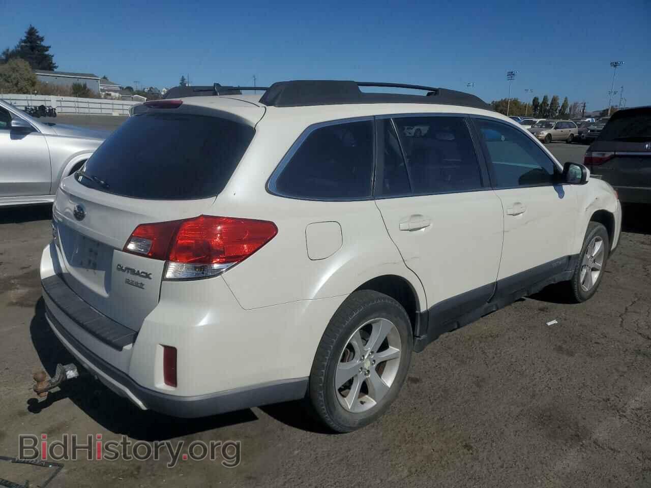 2014 SUBARU OUTBACK - VIN: 4S4BRBDC2E3211524 - Фото 3