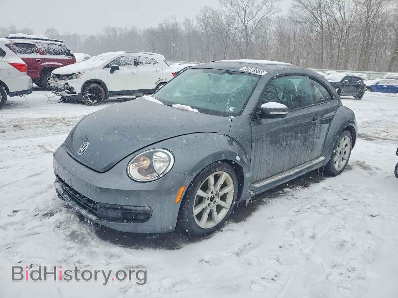 Photo 3VWJP7AT2CM626150 - VOLKSWAGEN BEETLE 2012
