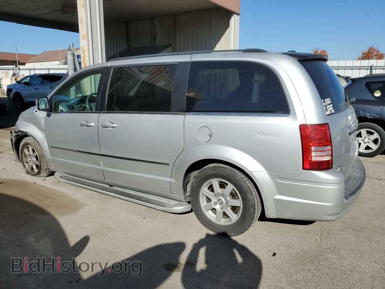 2010 CHRYSLER MINIVAN - VIN: 2A4RR5D1XAR308386 - Фото 2