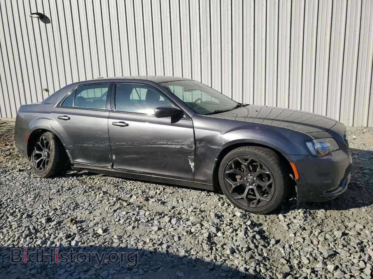 2019 CHRYSLER 300 - VIN: 2C3CCABG0KH697788 - Фото 4