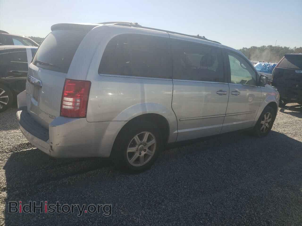 2010 CHRYSLER MINIVAN - VIN: 2A4RR2D18AR456356 - Фото 3