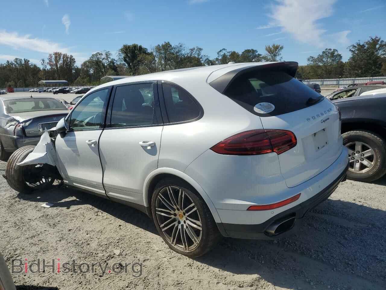 2017 PORSCHE CAYENNE - VIN: WP1AA2A23HKA86903 - Фото 2
