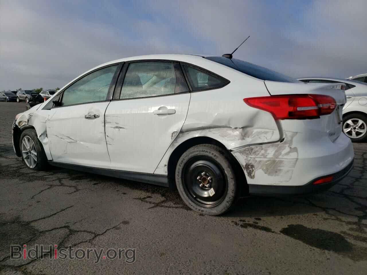 2017 FORD FOCUS - VIN: 1FADP3F29HL300109 - Фото 2