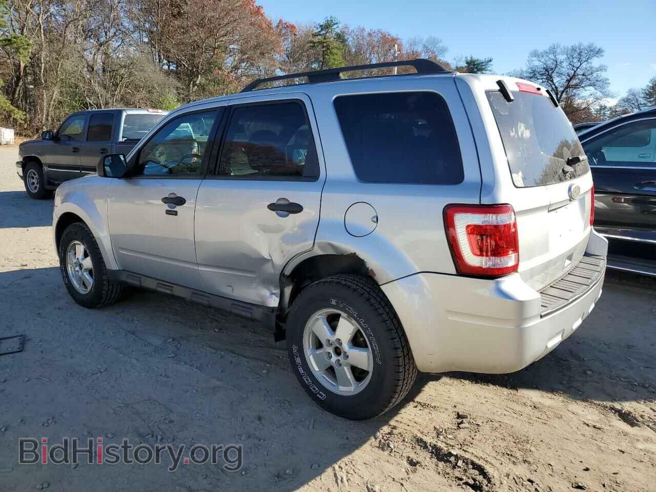 2011 FORD ESCAPE - VIN: 1FMCU9D79BKB43268 - Фото 2