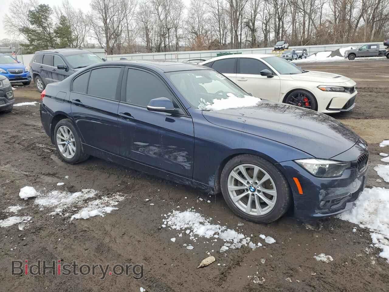 2017 BMW 3 SERIES - VIN: WBA8A3C34HA067002 - Фото 4