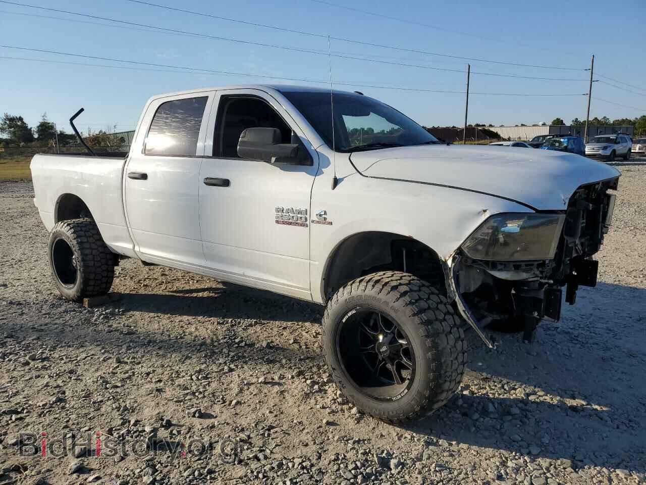 2018 RAM All Models - VIN: 3C6UR5CL4JG365084 - Photo 4