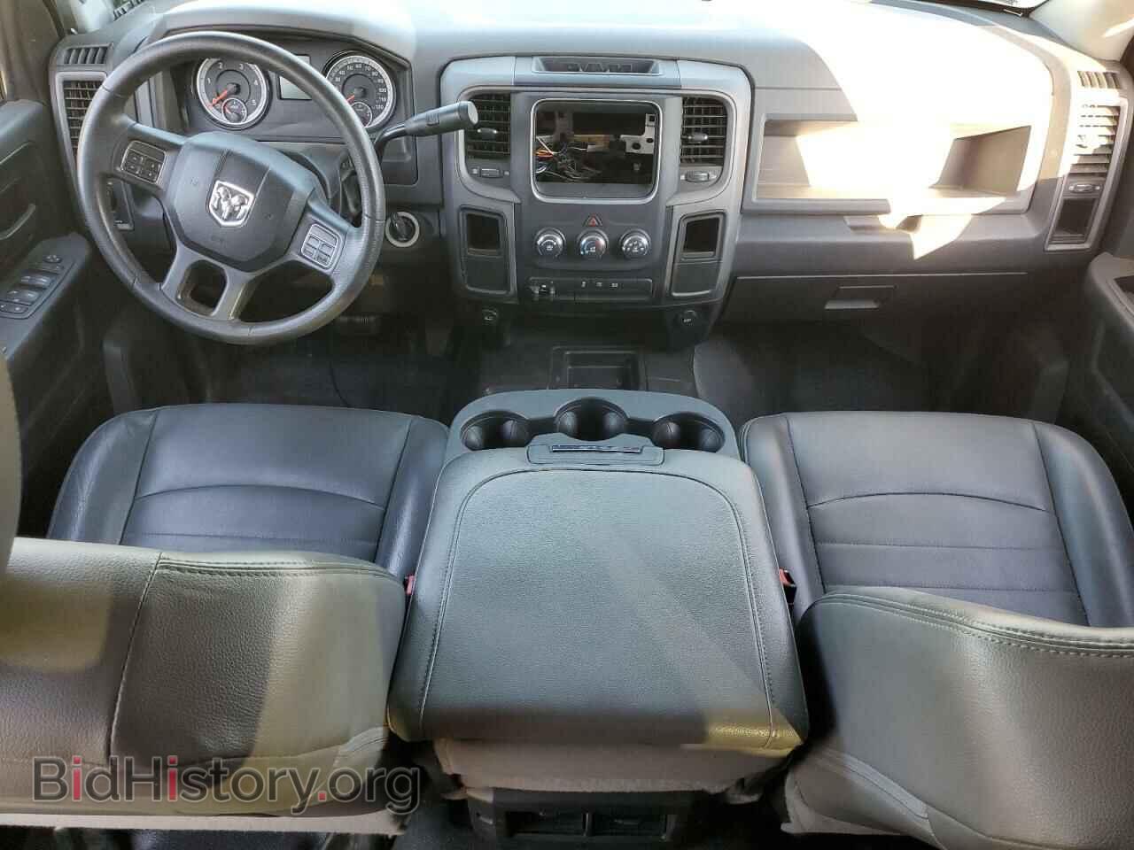 2018 RAM All Models - VIN: 3C6UR5CL4JG365084 - Photo 8