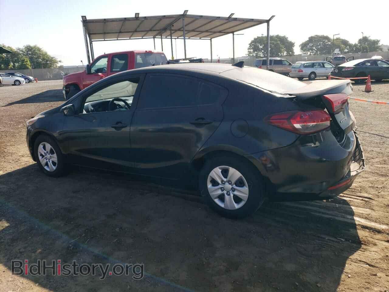 2017 KIA FORTE - VIN: 3KPFK4A76HE141908 - Photo 2