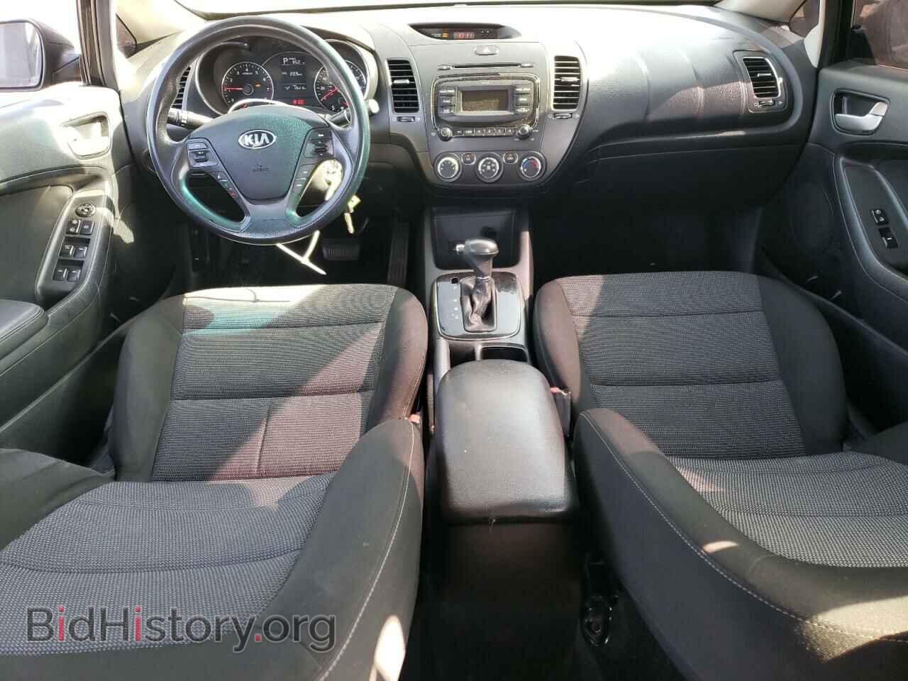 2017 KIA FORTE - VIN: 3KPFK4A76HE141908 - Photo 8