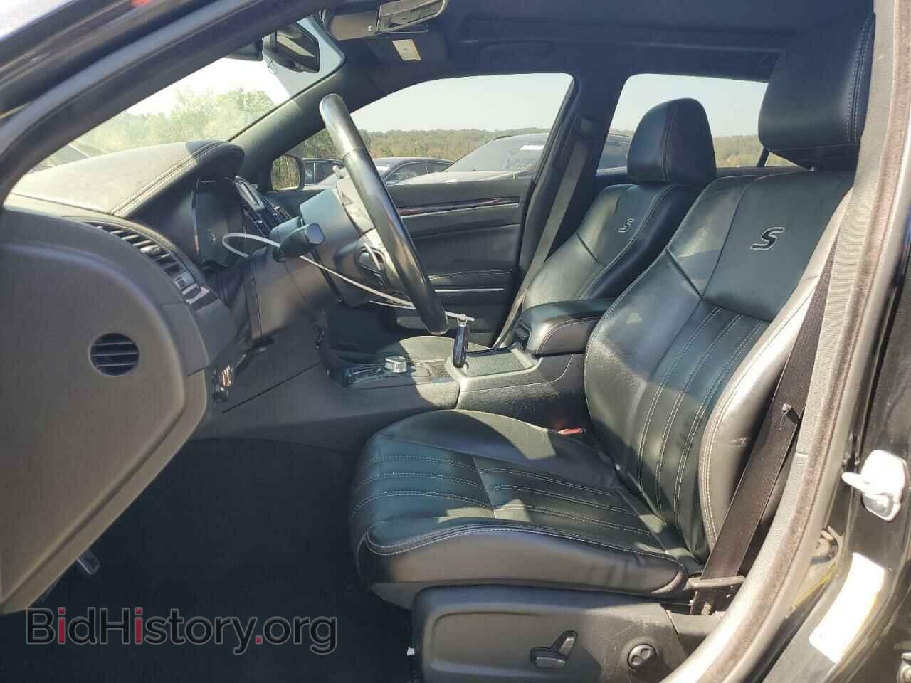 2019 CHRYSLER 300 - VIN: 2C3CCABT4KH634285 - Фото 7