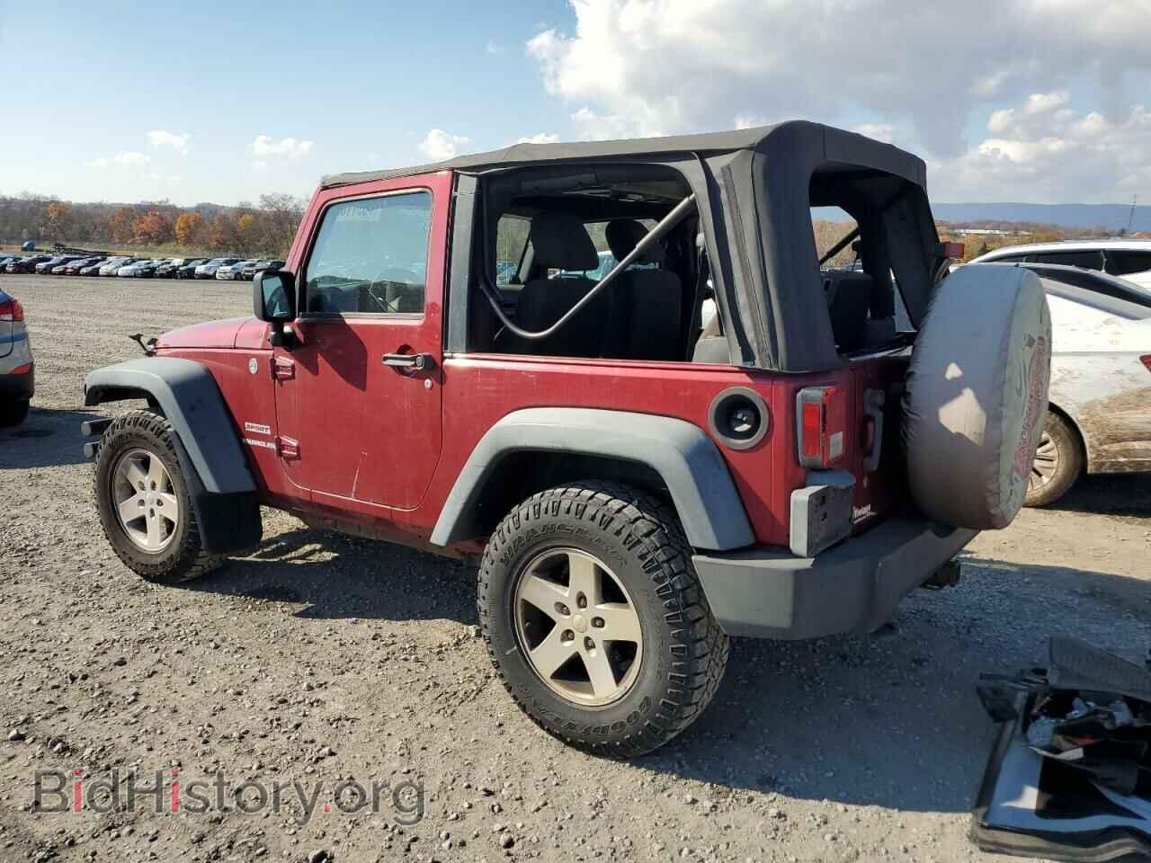 2011 JEEP WRANGLER - VIN: 1J4AA2D12BL543863 - Фото 2