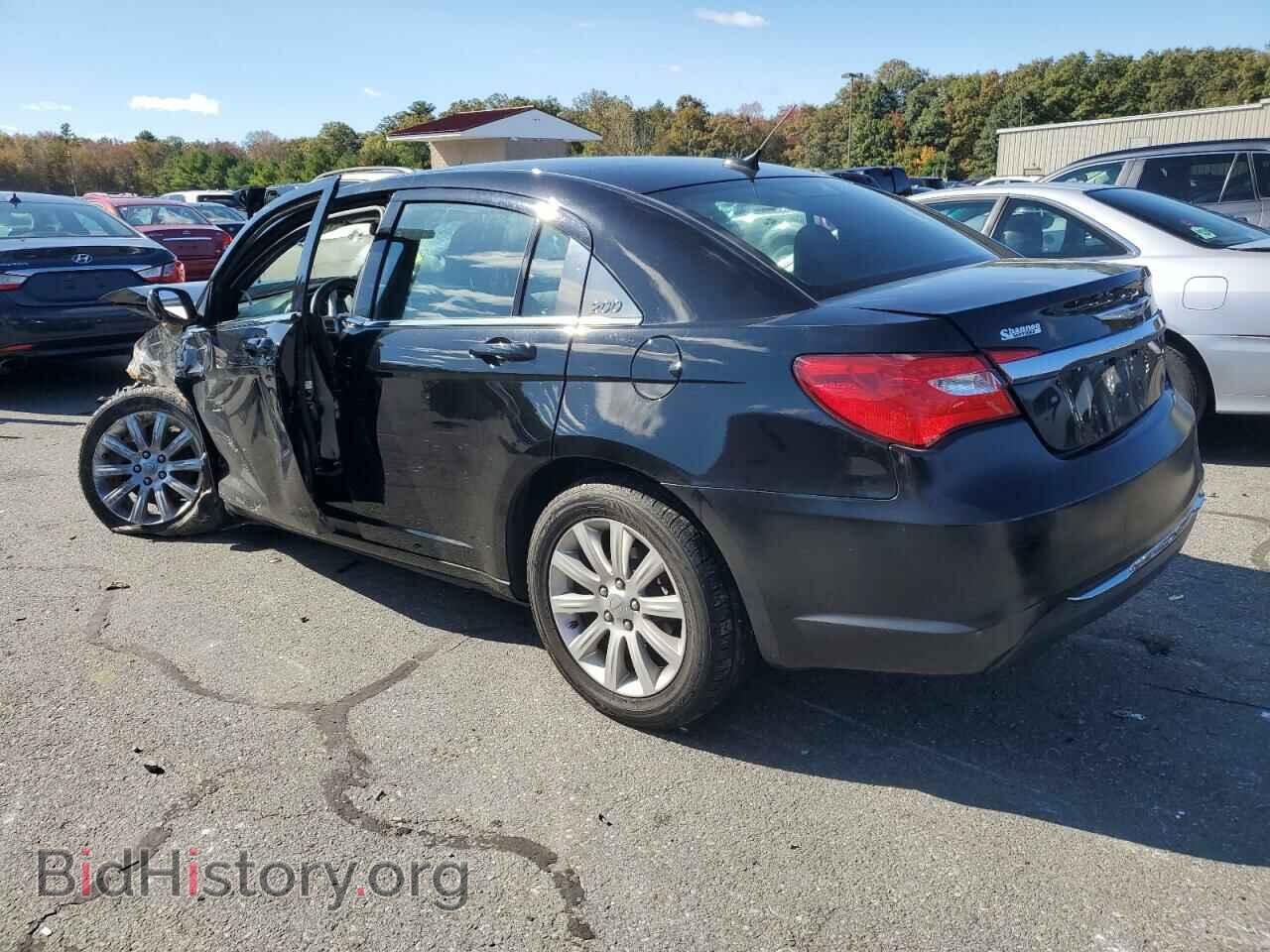 2013 CHRYSLER 200 - VIN: 1C3CCBBB8DN577158 - Фото 2