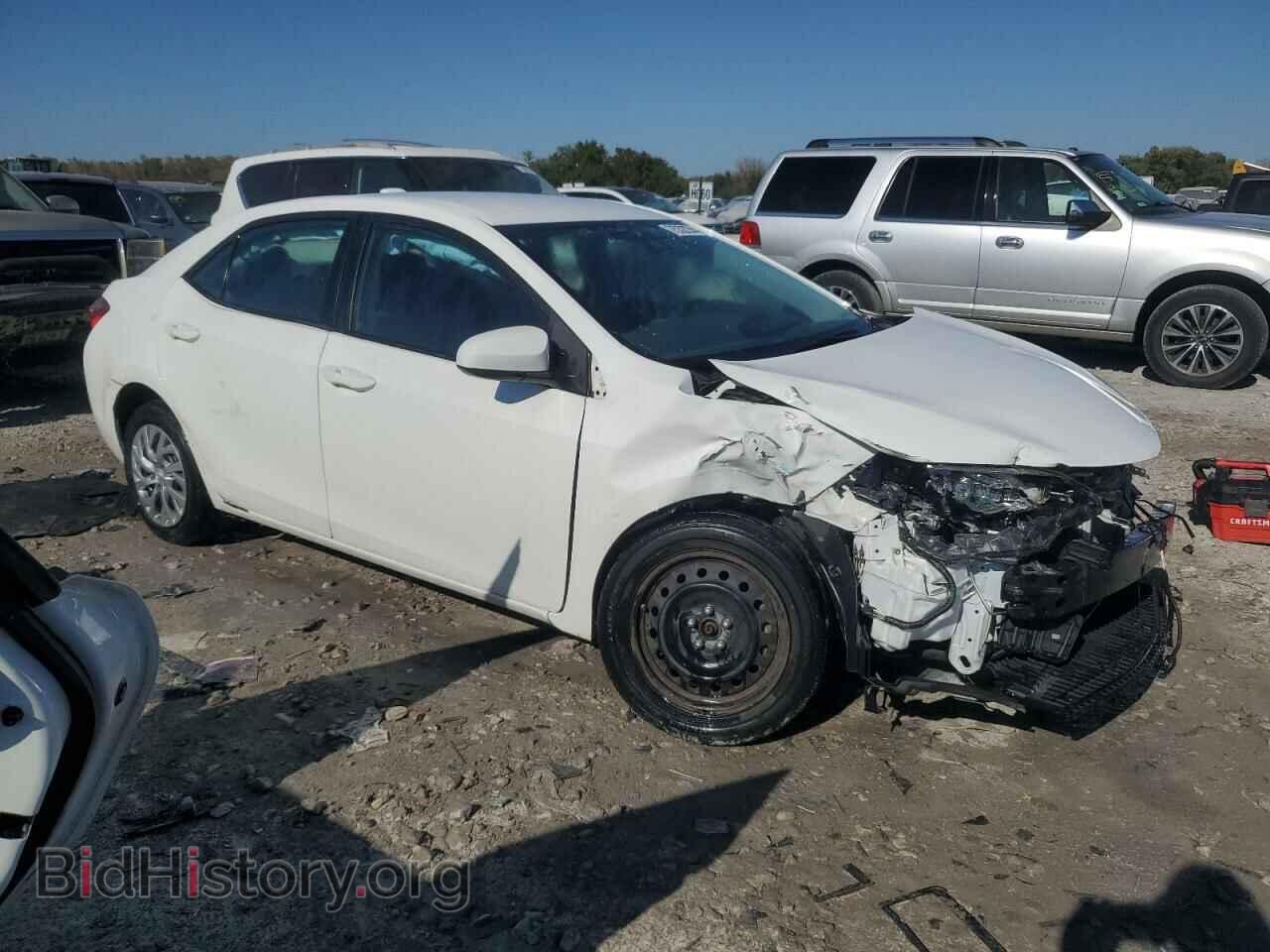 2018 TOYOTA COROLLA - VIN: 2T1BURHE8JC037726 - Фото 4