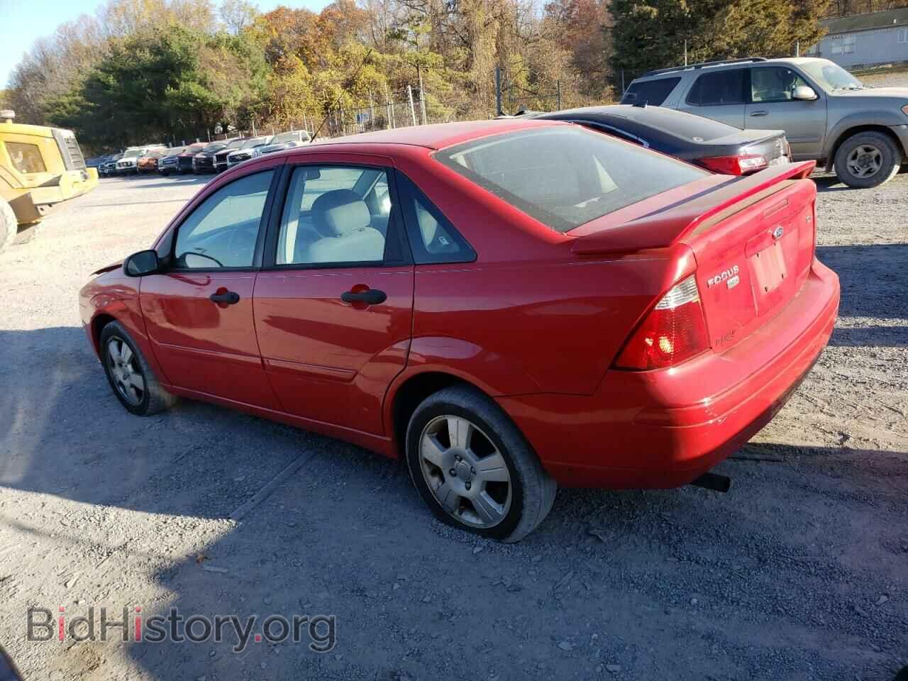 2006 FORD FOCUS - VIN: 1FAFP34N86W111677 - Фото 2