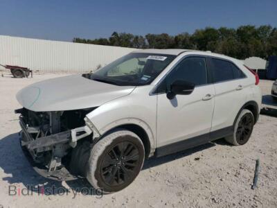2019 Mitsubishi ECLIPSE LE, белый — VIN JA4AT4AA7KZ019762, Copart