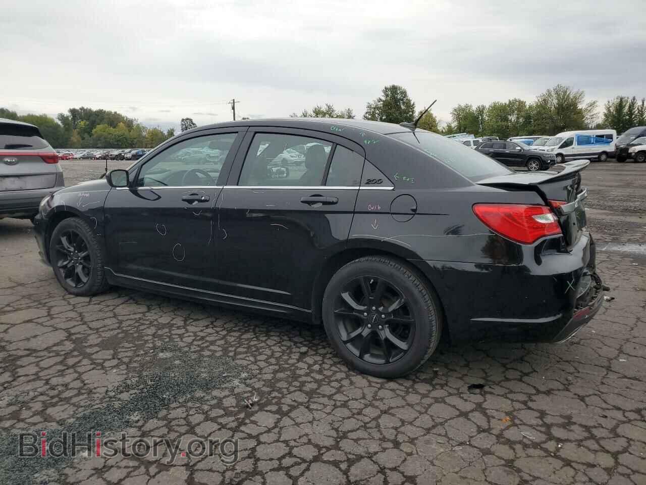 2013 CHRYSLER 200 - VIN: 1C3CCBCG9DN767285 - Фото 2