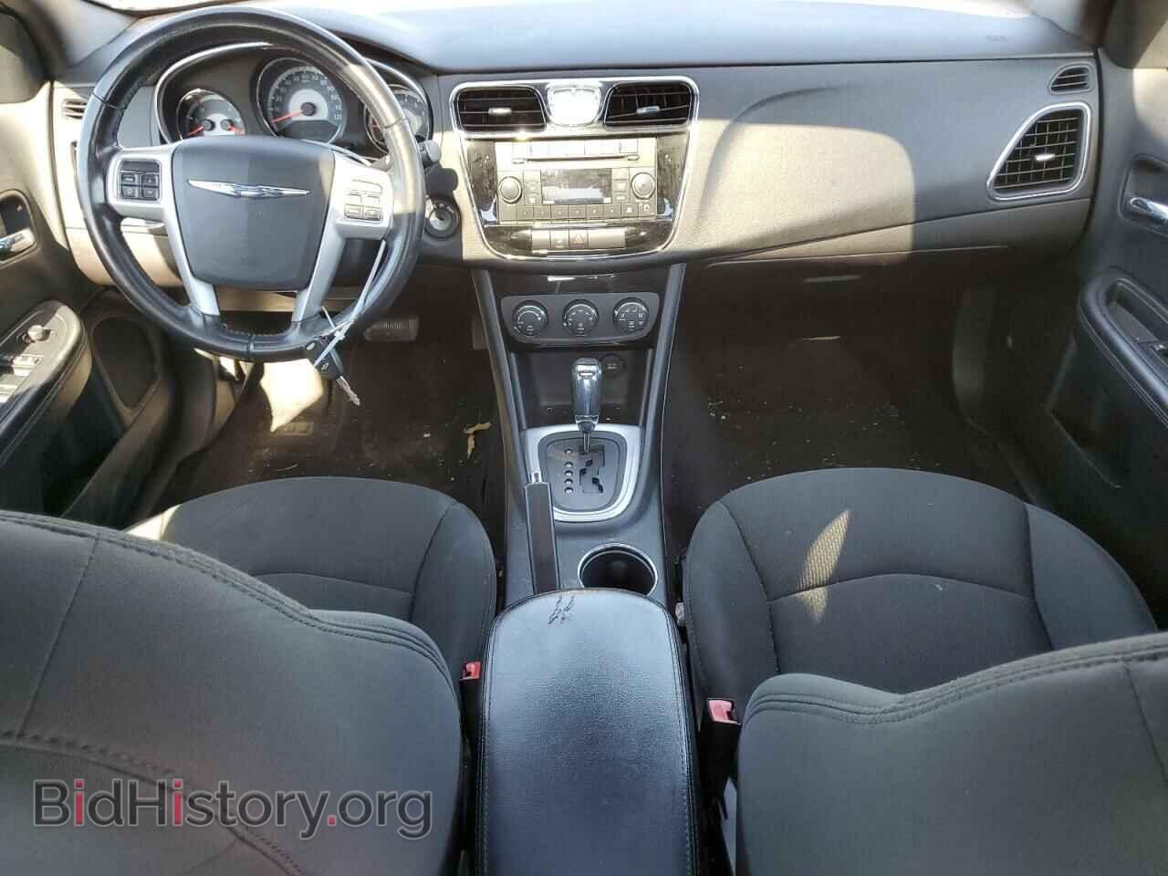 2011 CHRYSLER 200 - VIN: 1C3BC1FG2BN550398 - Фото 8