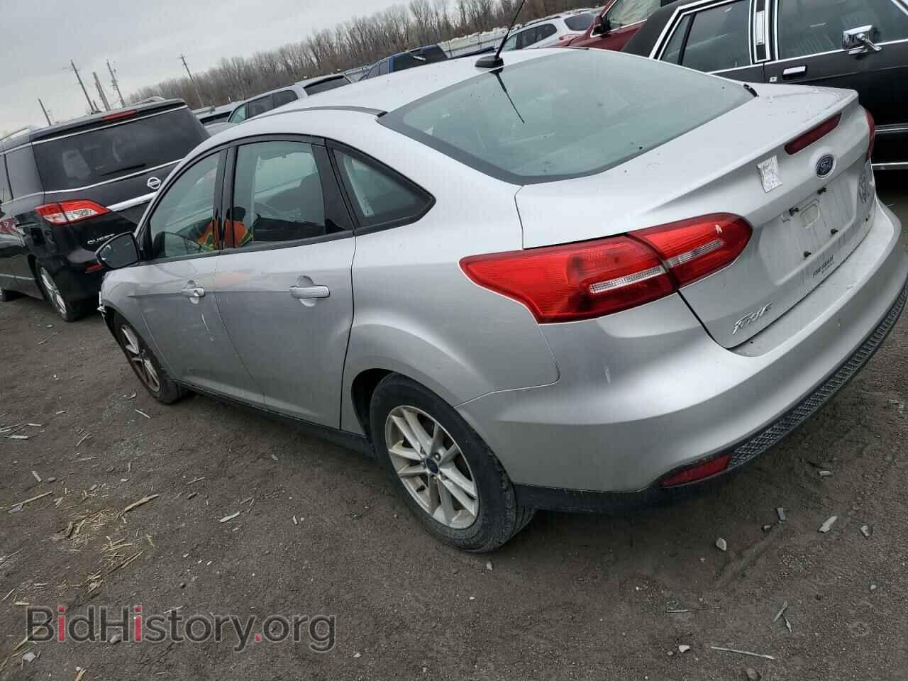 2017 FORD FOCUS - VIN: 1FADP3F24HL303600 - Фото 2
