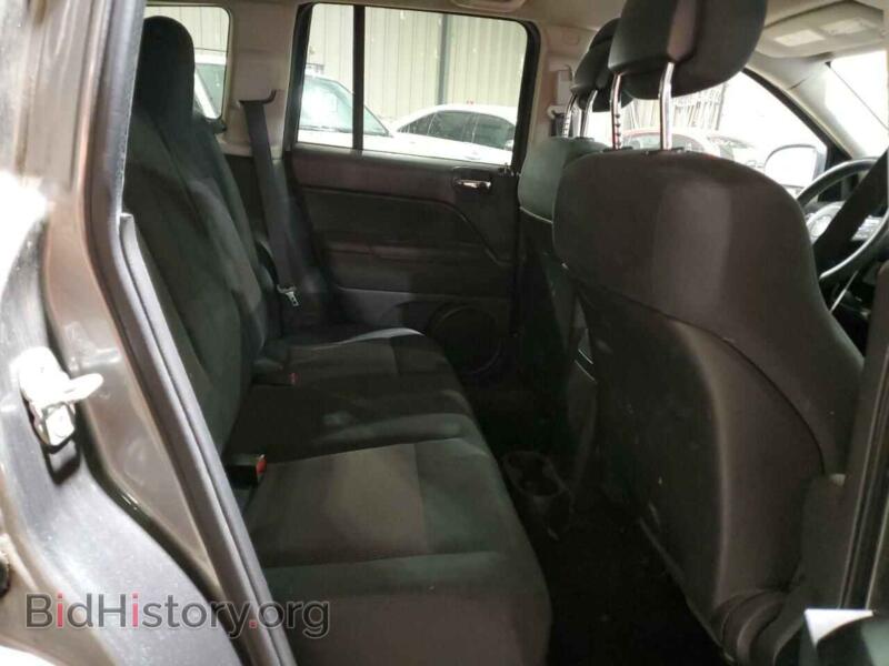 2012 Jeep COMPASS (VIN 1C4NJDBB9CD705546) — photo 10 of 12