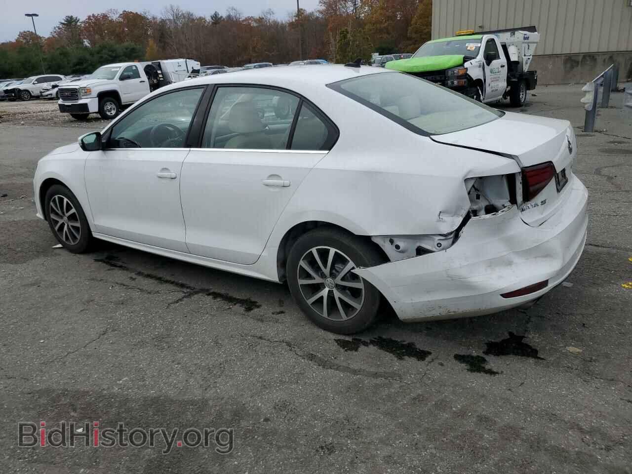 2017 VOLKSWAGEN JETTA - VIN: 3VWB67AJ5HM399369 - Photo 2