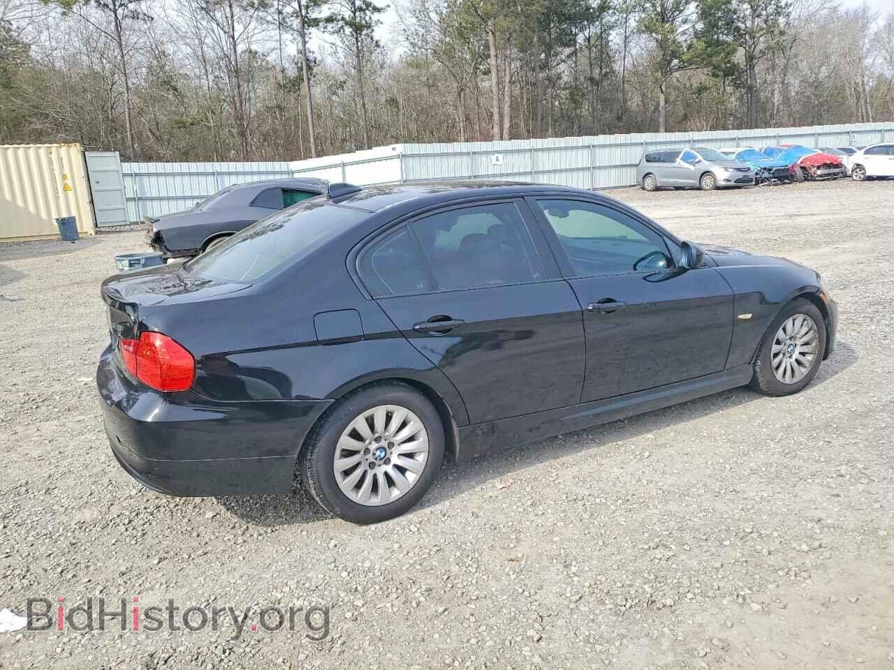 2009 BMW 3 SERIES - VIN: WBAPH77579NL83403 - Фото 3