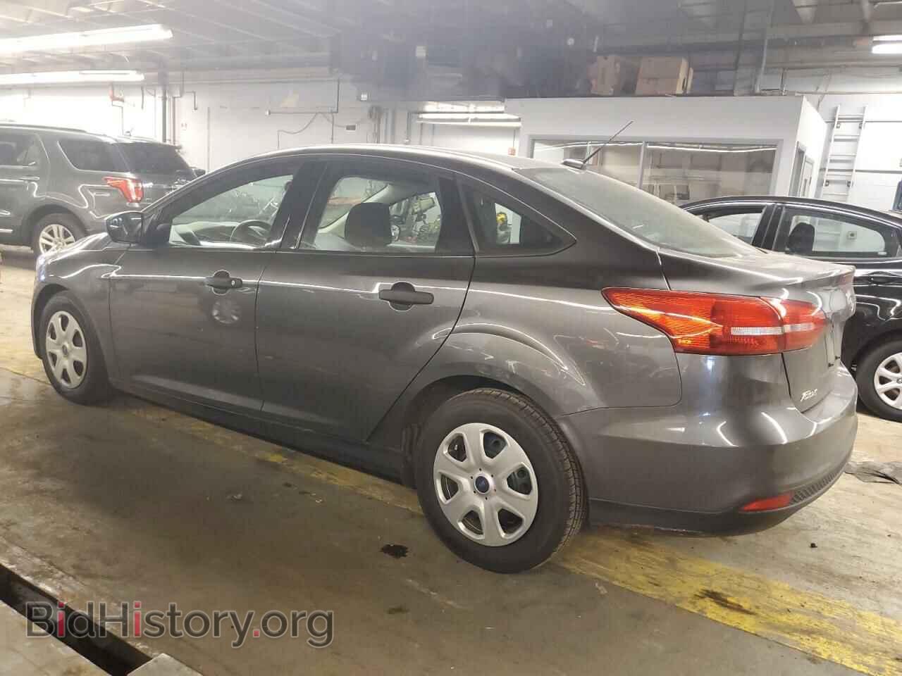 2017 FORD FOCUS - VIN: 1FADP3E25HL243067 - Фото 2