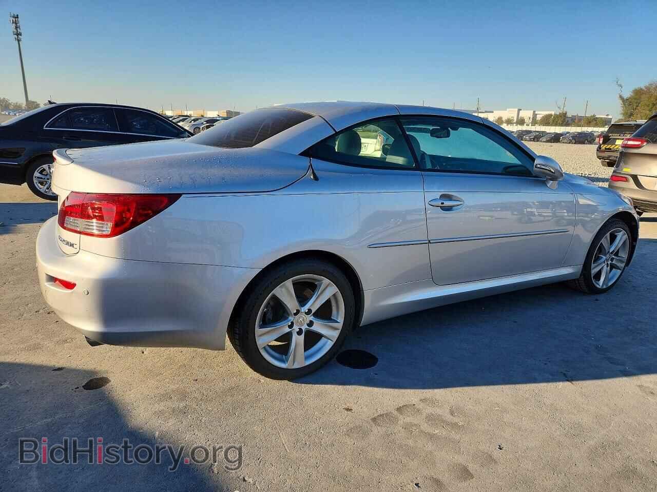 2012 LEXUS IS - VIN: JTHFF2C29C2524384 - Photo 3