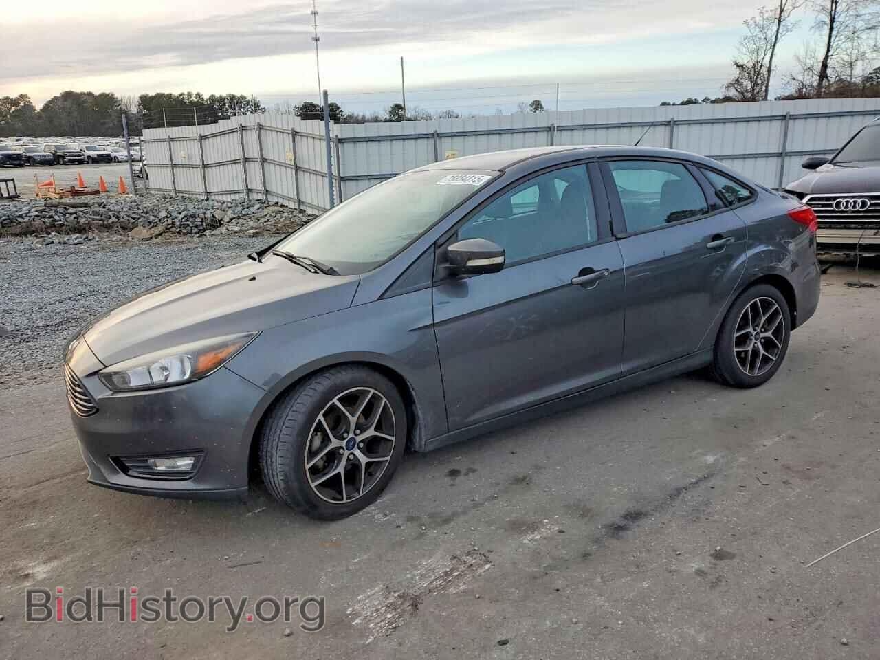 Photo 1FADP3FE1JL215863 - FORD FOCUS 2018