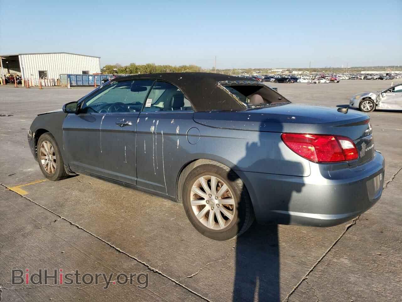 2010 CHRYSLER SEBRING - VIN: 1C3BC5ED0AN156220 - Фото 2