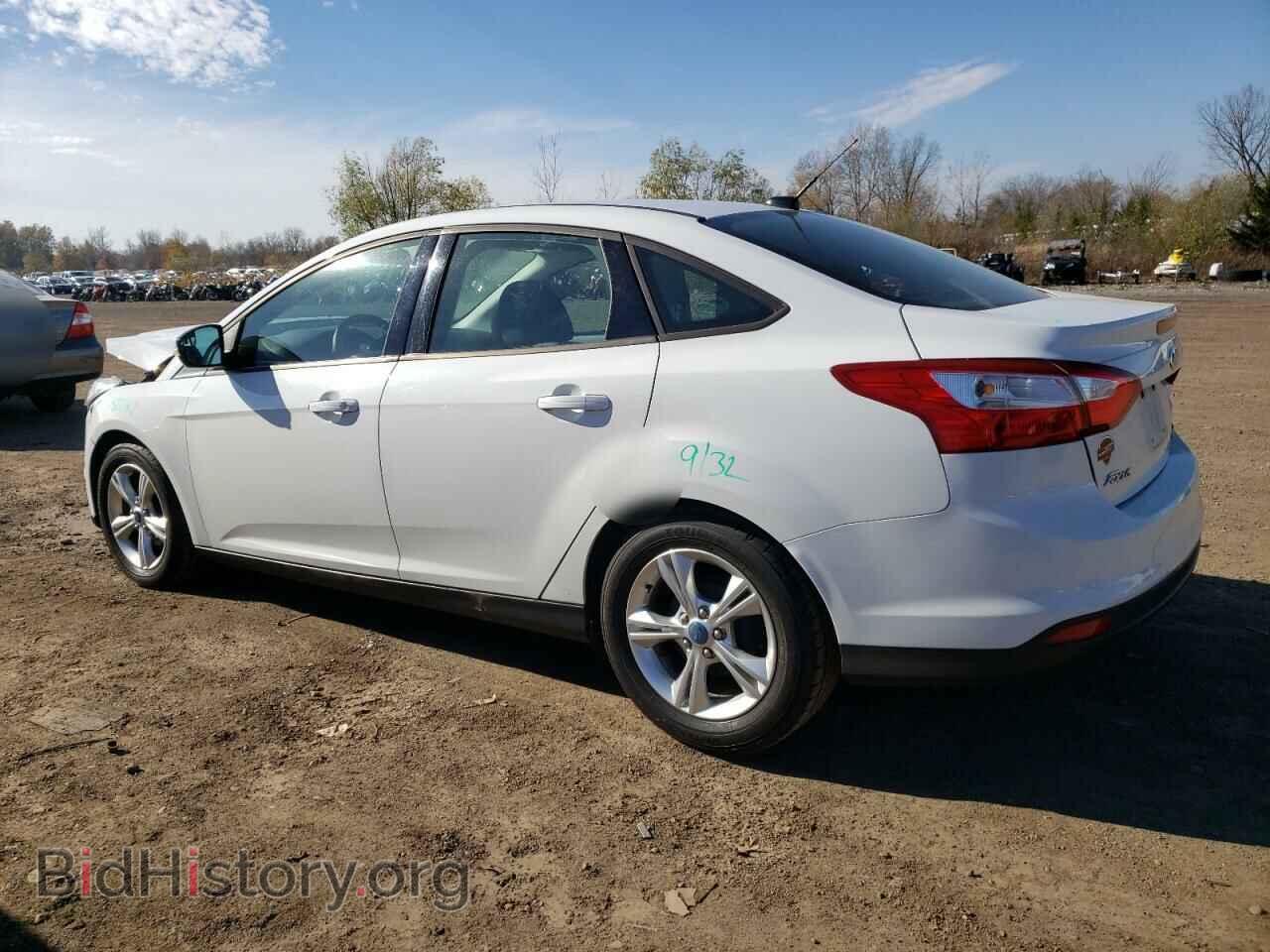 2014 FORD FOCUS - VIN: 1FADP3F2XEL105874 - Фото 2