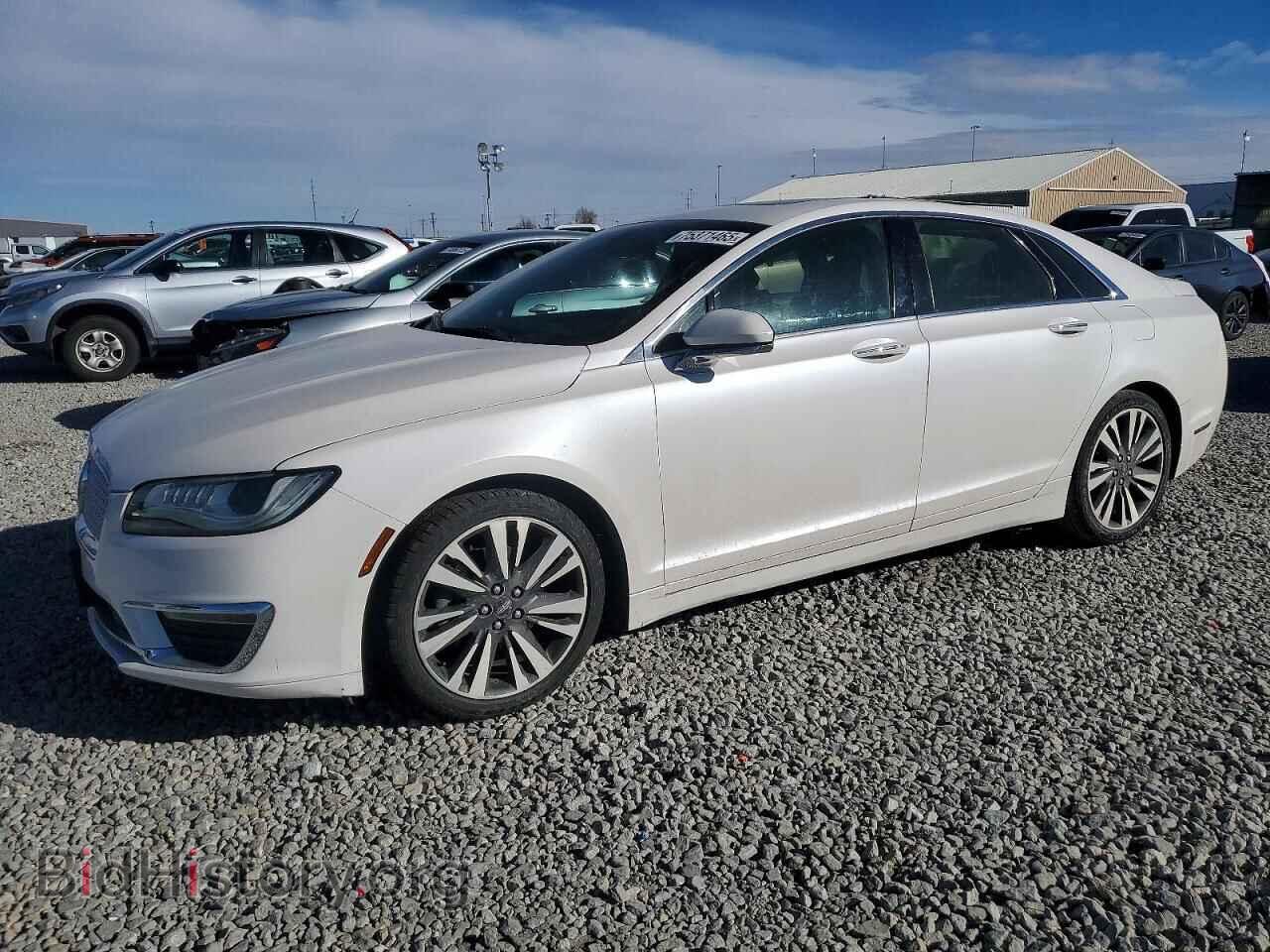 Photo 3LN6L5E90HR615290 - LINCOLN MKZ 2017
