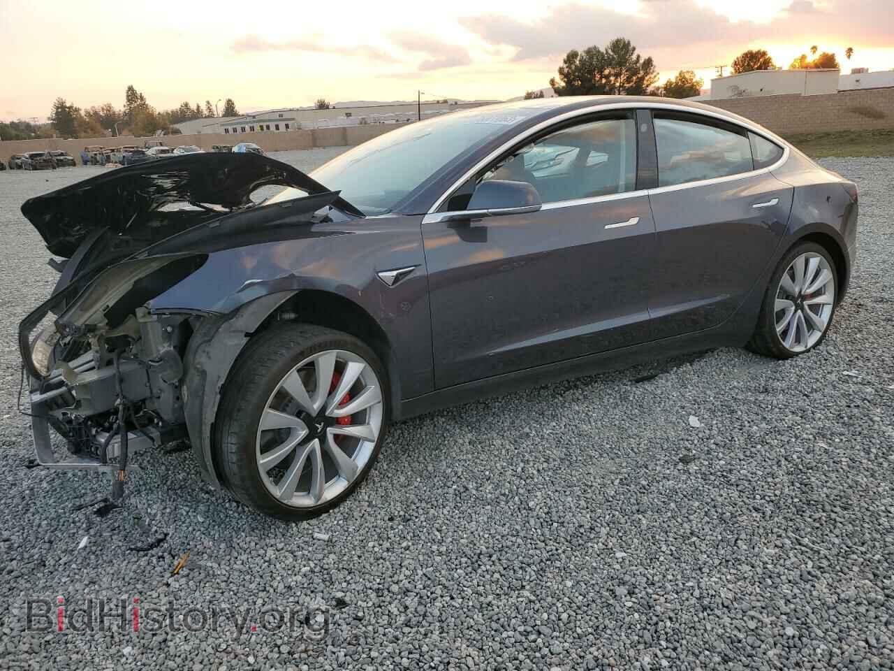Фотография 5YJ3E1EB6JF105773 - TESLA MODEL 3 2018
