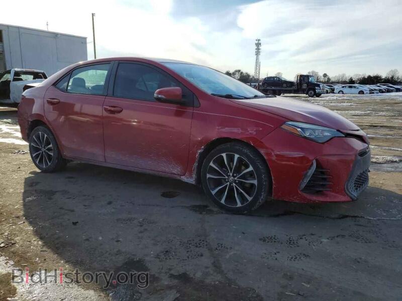 2018 Toyota COROLLA (VIN 5YFBURHEXJP768531) — фото 4 из 12