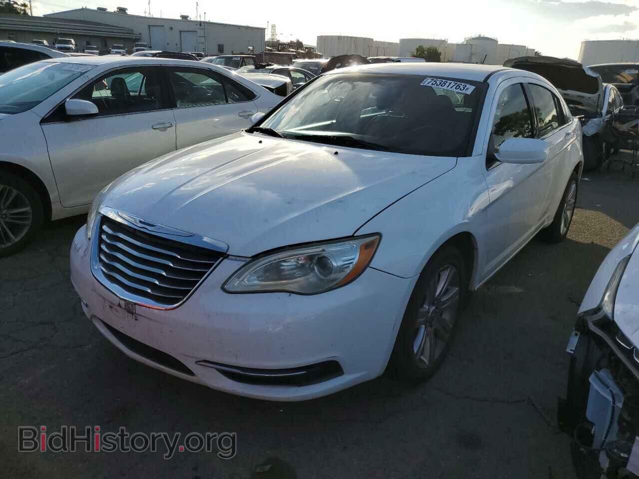 Photo 1C3CCBBB3DN735504 - CHRYSLER 200 2013